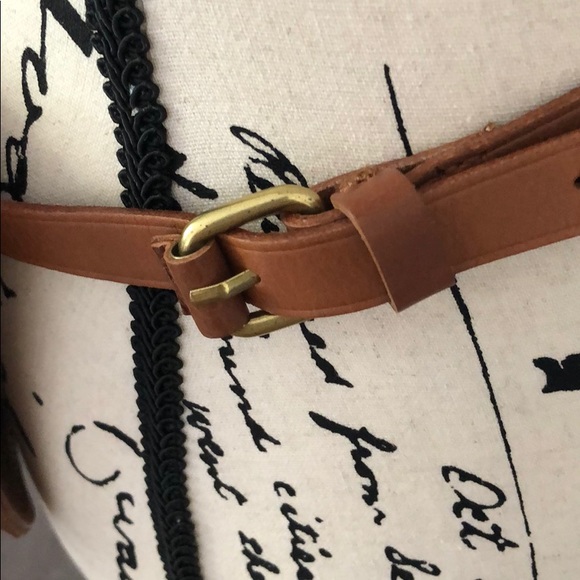Madewell The Simple Pouch Belt Bag - Picture 2 of 6